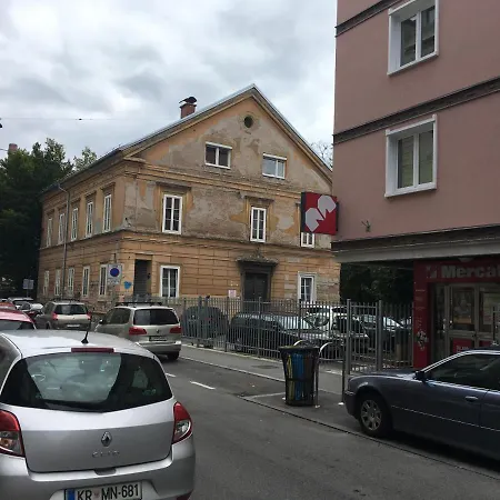 Kro Ljubljana Rooms